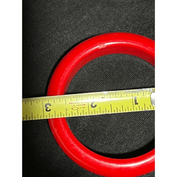 Vintage Chunky Red Acrylic Bangle Bracelet - Picture 6 of 6